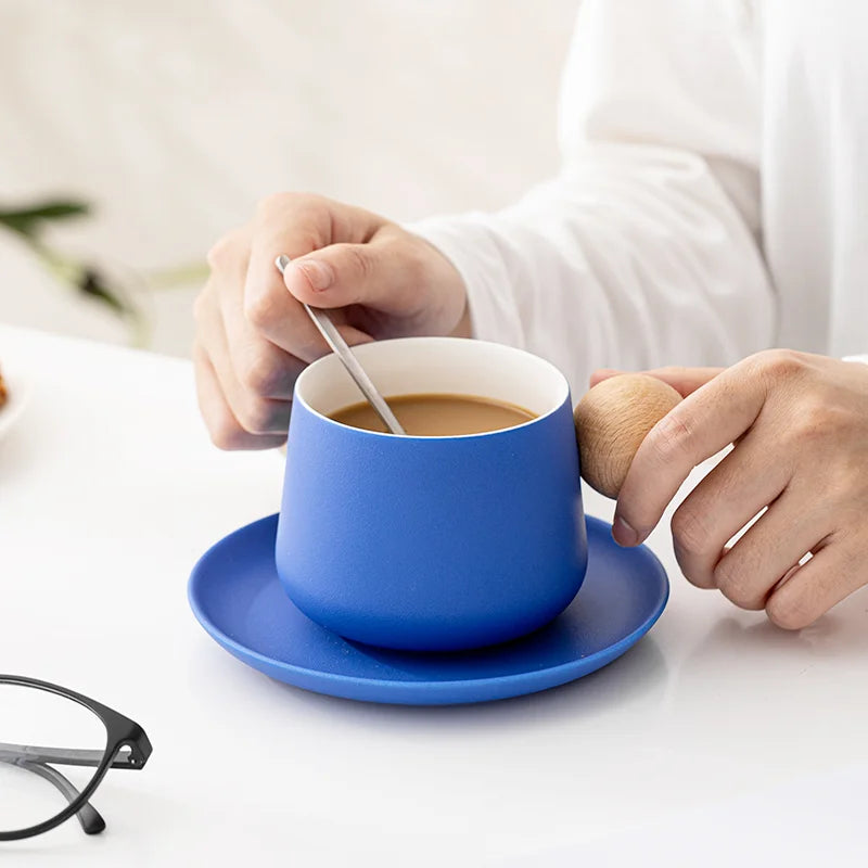 Ceramic Coffee Cup and Saucer Set Espresso Cups Light Luxury Wooden Handle Afternoon Tea Mug Female Original Mugs Couple Gifts